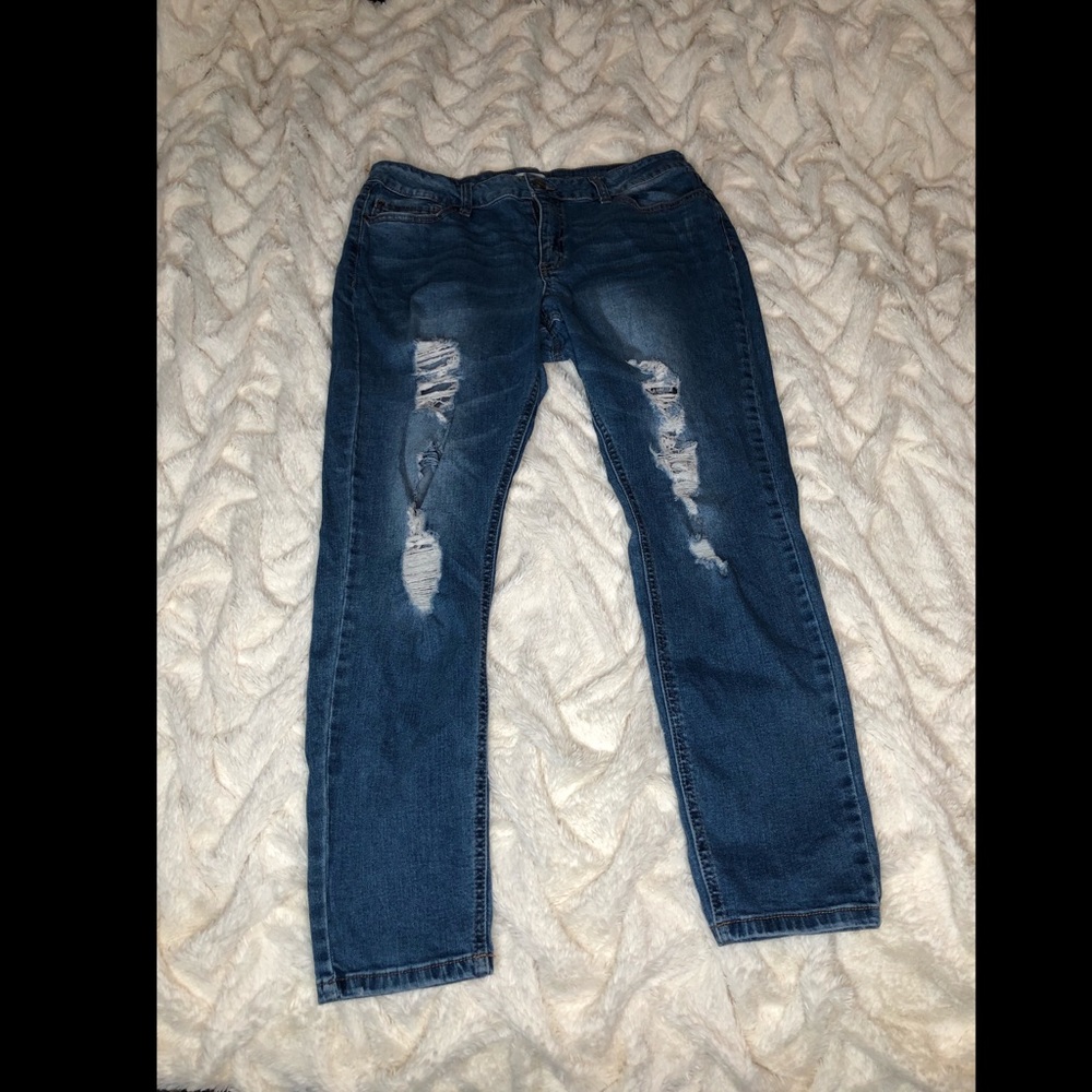 Plus size Distressed Jeans